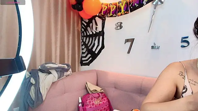 1Sloppy Fox4 online show from October 25, 2025, 12:40 am