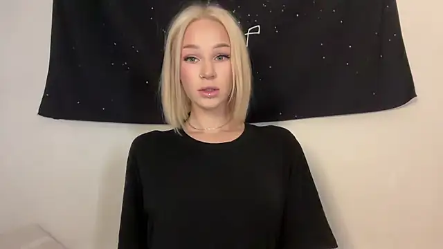 ur molly online show from April 24, 2026, 4:37 am