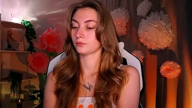 lady curls online show from March 30, 2026, 10:22 pm