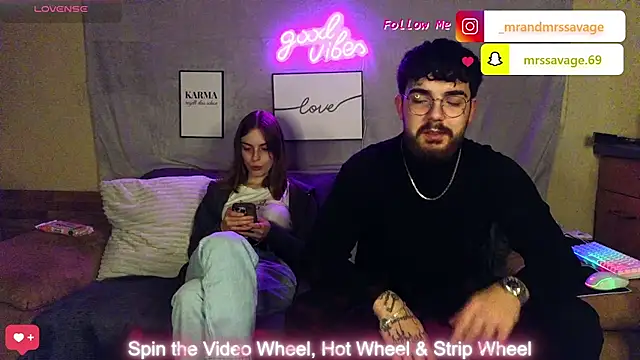 Snapshot of MrAndMrsSavage chatting on January 15, 2025, 10:13 pm MrAndMrsSavage online show from January 15, 2025, 10:13 pm