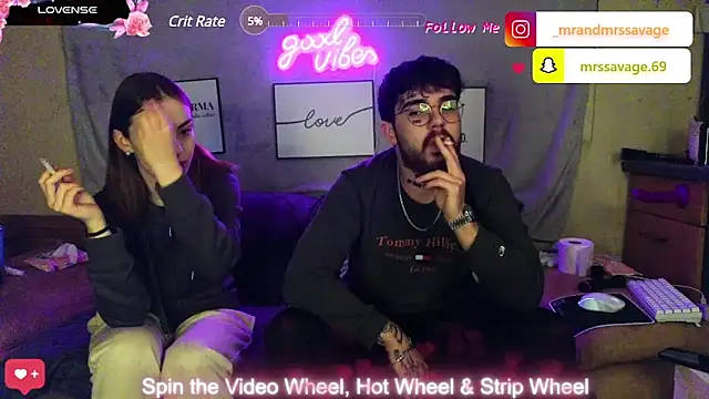 Snapshot of MrAndMrsSavage chatting on January 19, 2025, 12:39 pm MrAndMrsSavage online show from January 19, 2025, 12:39 pm