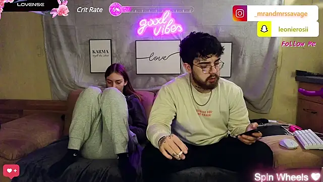 Snapshot of MrAndMrsSavage chatting on January 27, 2025, 9:44 pm MrAndMrsSavage online show from January 27, 2025, 9:44 pm