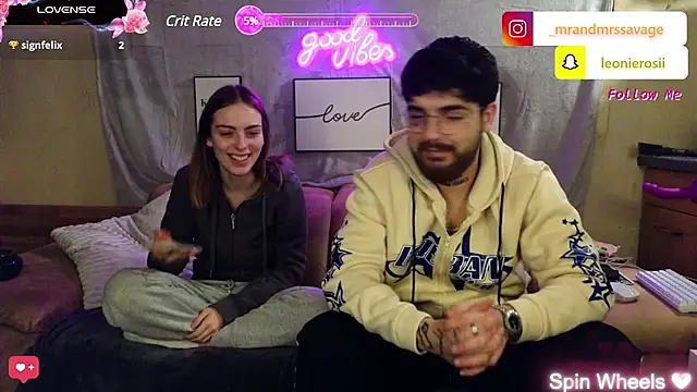 Snapshot of MrAndMrsSavage chatting on January 29, 2025, 11:04 pm MrAndMrsSavage online show from January 29, 2025, 11:04 pm