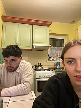 Snapshot of MrAndMrsSavage chatting on February 10, 2025, 9:15 pm MrAndMrsSavage online show from February 10, 2025, 9:15 pm