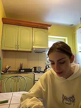 Snapshot of MrAndMrsSavage chatting on February 16, 2025, 2:10 pm MrAndMrsSavage online show from February 16, 2025, 2:10 pm