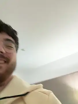 Snapshot of MrAndMrsSavage chatting on March 20, 2025, 8:40 pm MrAndMrsSavage online show from March 20, 2025, 8:40 pm