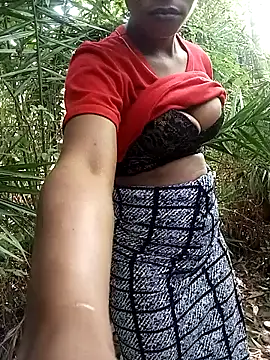 Yourlittlegirl19 online show from December 6, 2024, 12:05 pm