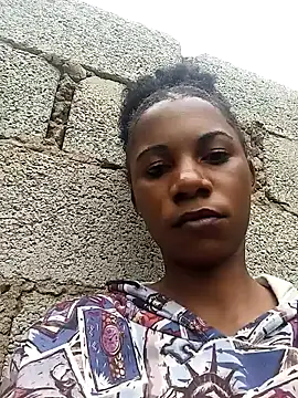 Yourlittlegirl19 online show from December 12, 2024, 1:28 pm