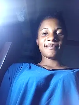 Yourlittlegirl19 online show from December 13, 2024, 6:05 pm