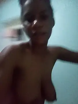 Yourlittlegirl19 online show from December 17, 2024, 6:31 pm