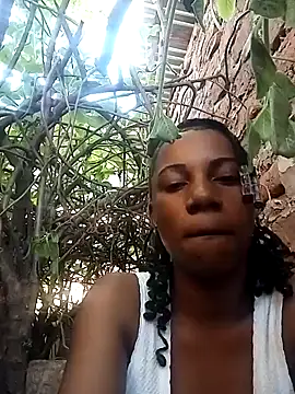 Yourlittlegirl19 online show from January 5, 2025, 5:09 am