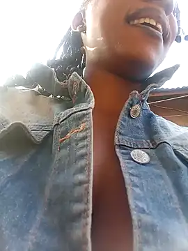 Yourlittlegirl19 online show from January 7, 2025, 4:50 am