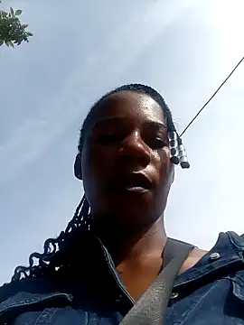 Yourlittlegirl19 online show from January 18, 2025, 6:56 am