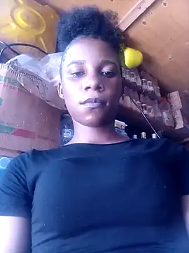 Yourlittlegirl19 online show from February 12, 2025, 11:29 am