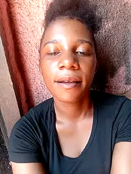 Yourlittlegirl19 online show from February 15, 2025, 10:55 am