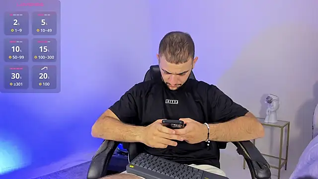 MaximusDick1  online show from July 13, 2026, 12:52 pm