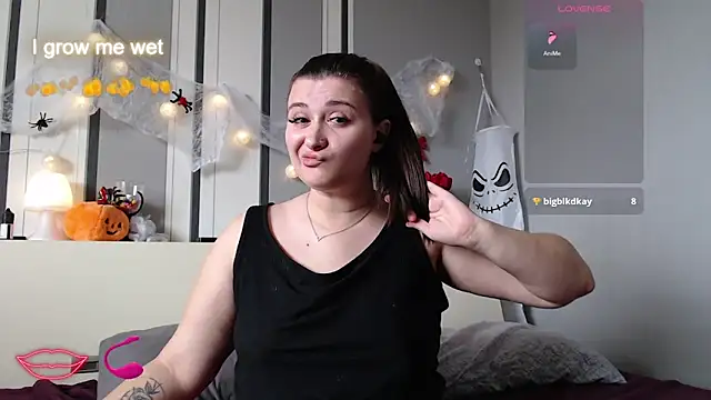 Snapshot of Jadelli chatting on October 15, 2025, 7:41 am Jadelli online show from October 15, 2025, 7:41 am