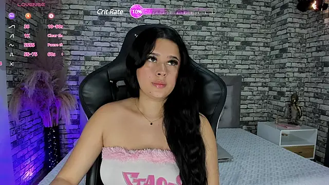 ariadna milano online show from February 11, 2025, 4:24 pm