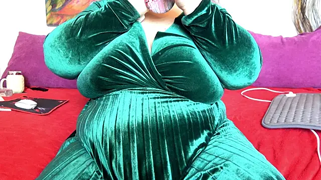 lindalovesexy online show from March 22, 2025, 6:43 am