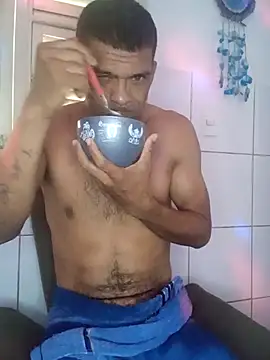 TiagosafadoFortaleza online show from May 11, 2026, 3:51 pm