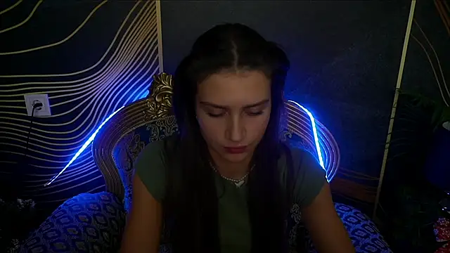 ValeryRoyale online show from December 10, 2024, 5:33 pm