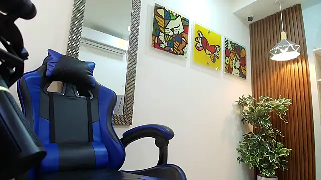 Snapshot of Dalila_Sky chatting on October 20, 2025, 5:57 pm Dalila Sky online show from October 20, 2025, 5:57 pm