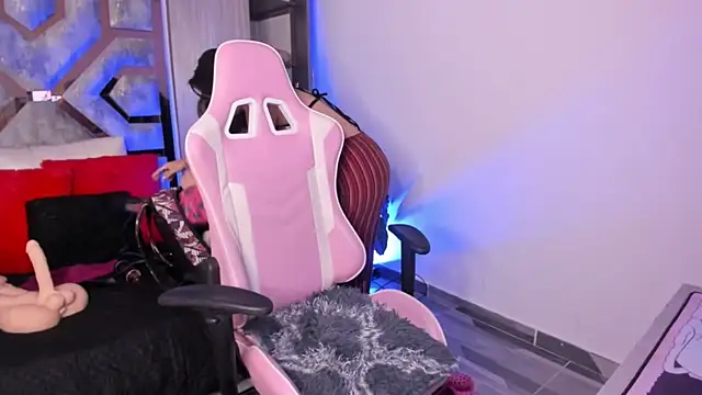 Snapshot of BRITHANY_SPARK chatting on March 5, 2025, 8:10 pm BRITHANY SPARK online show from March 5, 2025, 8:10 pm