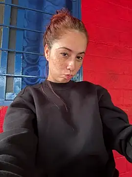 Snapshot of HannaSmiith chatting on January 31, 2025, 12:18 pm HannaSmiith online show from January 31, 2025, 12:18 pm