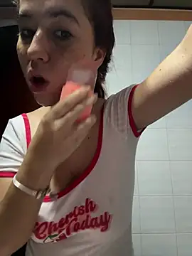 Snapshot of HannaSmiith chatting on February 1, 2025, 11:54 am HannaSmiith online show from February 1, 2025, 11:54 am