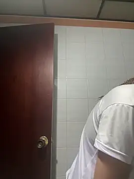 Snapshot of HannaSmiith chatting on February 13, 2025, 10:12 am HannaSmiith online show from February 13, 2025, 10:12 am