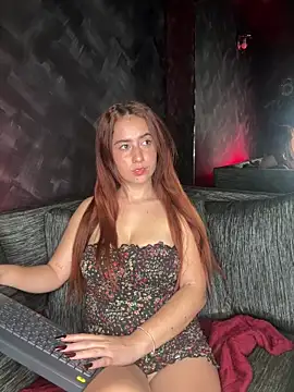 Snapshot of HannaSmiith chatting on March 4, 2025, 4:30 pm HannaSmiith online show from March 4, 2025, 4:30 pm