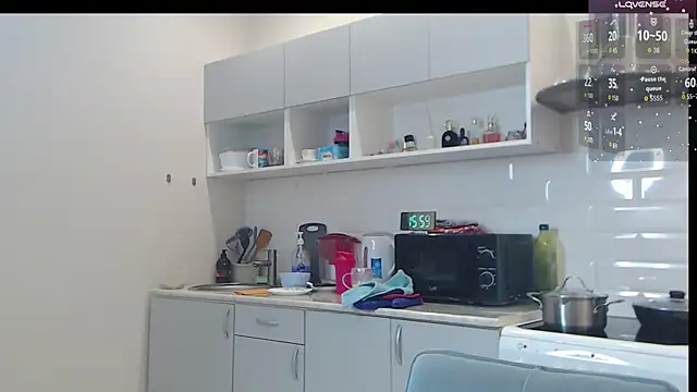 Snapshot of --Model--2 chatting on September 12, 2025, 1:00 pm --Model--2 online show from September 12, 2025, 1:00 pm