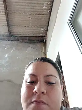 carola hotwife online show from September 18, 2025, 1:02 pm