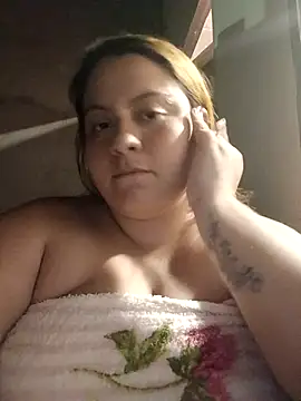 Snapshot of carola_hotwife chatting on October 3, 2025, 9:56 pm carola hotwife online show from October 3, 2025, 9:56 pm