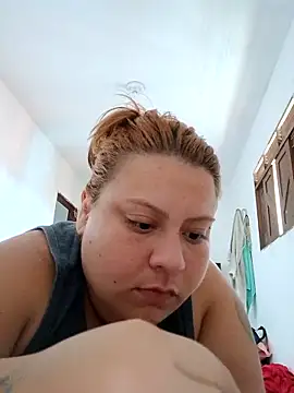 Snapshot of carola_hotwife chatting on October 30, 2025, 12:28 pm carola hotwife online show from October 30, 2025, 12:28 pm