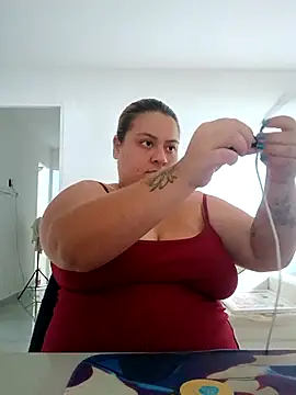 carola hotwife online show from May 4, 2026, 12:12 pm