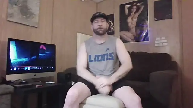 Edward LongCock online show from April 6, 2026, 9:05 pm