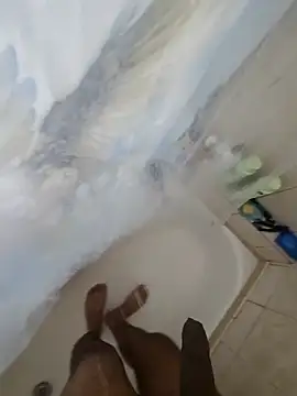 Snapshot of Jayt1015 chatting on July 12, 2026, 10:28 am Jayt1015 online show from July 12, 2026, 10:28 am