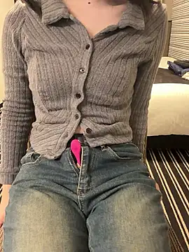 Mei 0906 online show from February 5, 2026, 3:55 am