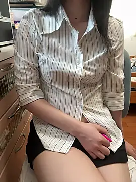 Snapshot of Mei_0906 chatting on July 15, 2026, 1:44 am Mei 0906 online show from July 15, 2026, 1:44 am