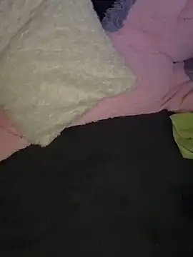 Snapshot of luisa1 chatting on December 28, 2024, 12:47 am luisa1 online show from December 28, 2024, 12:47 am