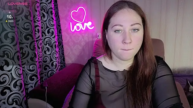 Snapshot of KellyCrystall chatting on November 2, 2025, 6:05 am KellyCrystall online show from November 2, 2025, 6:05 am