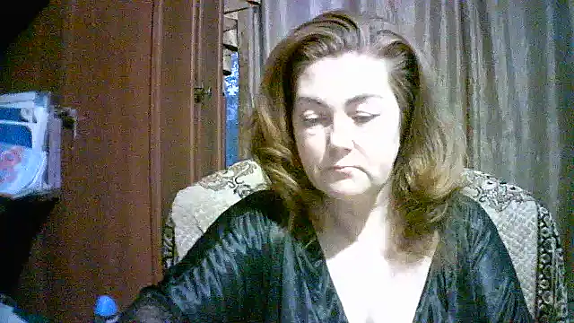 Madame-Butterfly online show from October 12, 2025, 12:37 pm