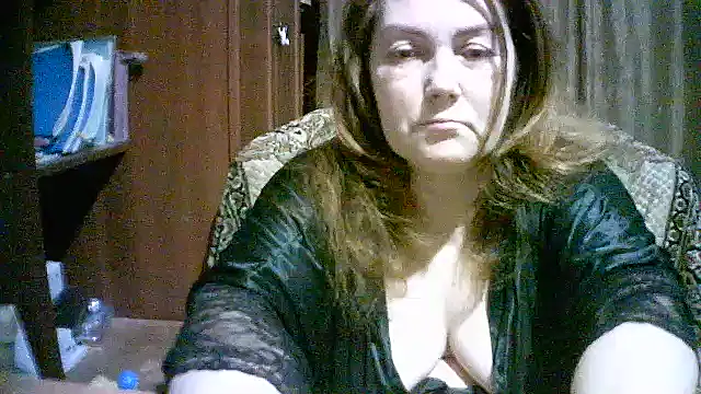 Madame-Butterfly online show from October 31, 2025, 10:33 pm