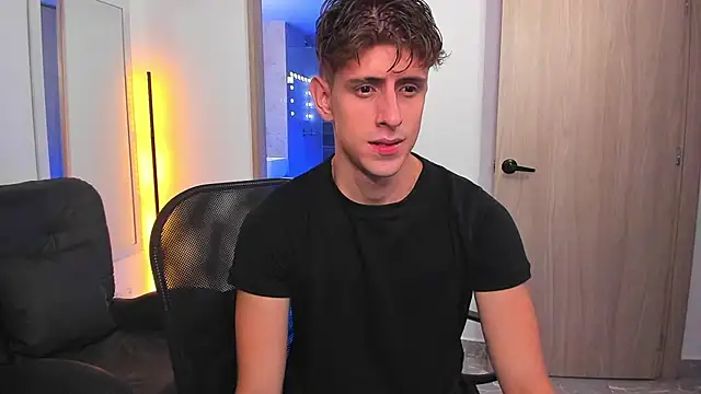 Snapshot of Jasperjoness chatting on January 5, 2025, 6:46 am Jasperjoness online show from January 5, 2025, 6:46 am