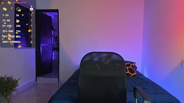 Snapshot of Jasperjoness chatting on October 21, 2025, 4:24 am Jasperjoness online show from October 21, 2025, 4:24 am