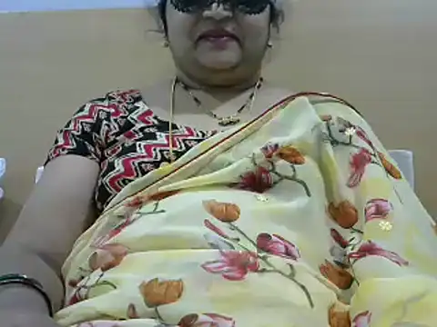 Snapshot of Naughty_Nityaa chatting on January 10, 2025, 1:41 pm Naughty Nityaa online show from January 10, 2025, 1:41 pm