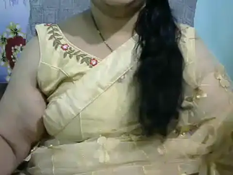 Snapshot of Naughty_Nityaa chatting on March 19, 2025, 5:17 pm Naughty Nityaa online show from March 19, 2025, 5:17 pm