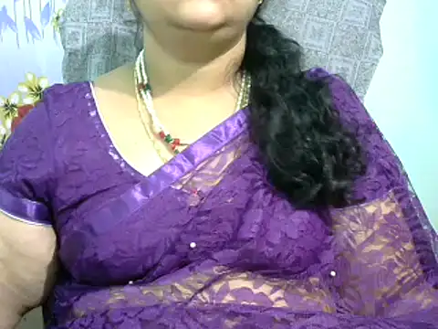 Snapshot of Naughty_Nityaa chatting on March 22, 2025, 5:09 pm Naughty Nityaa online show from March 22, 2025, 5:09 pm