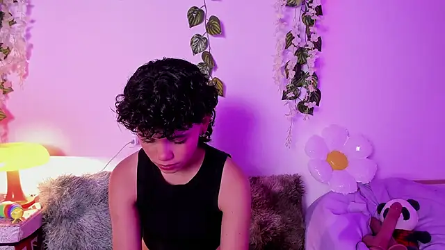 Snapshot of fernanda_indie chatting on October 18, 2025, 7:36 pm fernanda indie online show from October 18, 2025, 7:36 pm